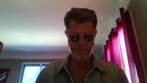jerflor online show from May 23, 11:03 am