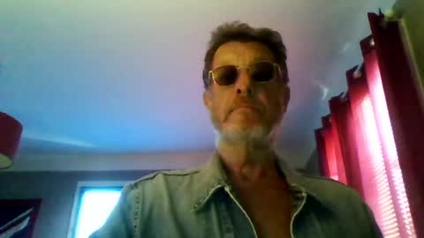 jerflor online show from June 20, 2:20 pm