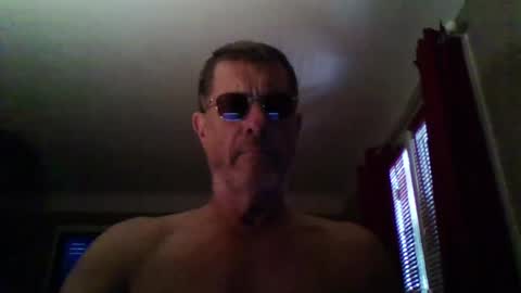 jerflor online show from August 9, 4:01 pm
