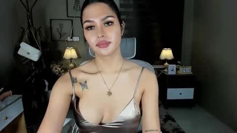 Snapshot of jerkingjenaxxx chatting on February 11, 9:25 pm JENA online show from February 11, 9:25 pm