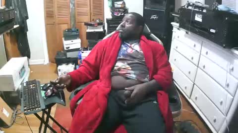 Snapshot of jerry0827 chatting on September 13, 9:31 am jerry johnson online show from September 13, 9:31 am