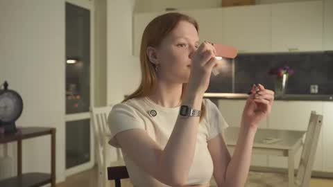 Molly online show from October 6, 3:20 pm