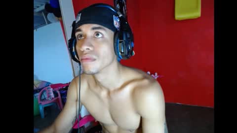 Snapshot of jersiherberth chatting on December 18, 12:22 pm jersiherberth online show from December 18, 12:22 pm