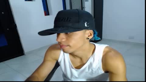 Snapshot of jersiherberth chatting on February 21, 1:06 am jersiherberth online show from February 21, 1:06 am