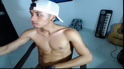 Snapshot of jersiherberth chatting on March 5, 2:40 am jersiherberth online show from March 5, 2:40 am