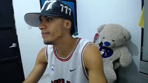 Snapshot of jersiherberth chatting on March 10, 2:49 am jersiherberth online show from March 10, 2:49 am