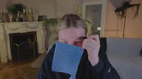 jes_solar online show from September 25, 11:36 am