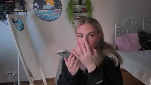 jes_solar online show from October 14, 2:51 pm