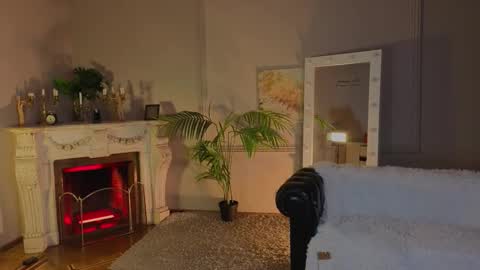 jes_solar online show from October 18, 8:53 pm