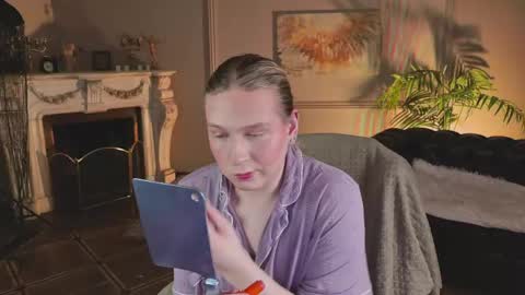 Snapshot of jes_solar chatting on May 5, 7:11 pm jes_solar online show from May 5, 7:11 pm