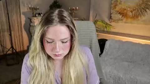 Snapshot of jes_solar chatting on June 23, 9:35 pm jes_solar online show from June 23, 9:35 pm