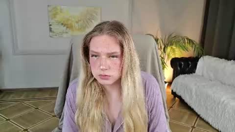 Snapshot of jes_solar chatting on July 5, 8:49 pm jes_solar online show from July 5, 8:49 pm