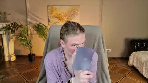 Snapshot of jes_solar chatting on July 18, 9:18 pm jes_solar online show from July 18, 9:18 pm