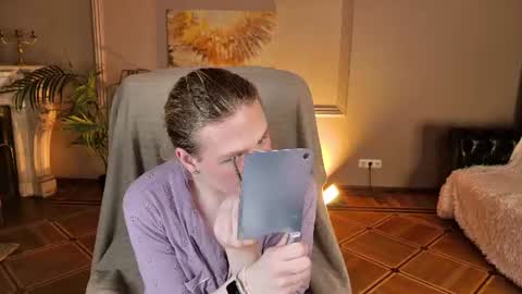 Snapshot of jes_solar chatting on July 19, 9:07 pm jes_solar online show from July 19, 9:07 pm
