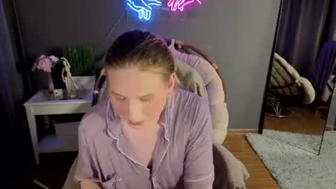 Snapshot of jes_solar chatting on July 21, 2:41 pm jes_solar online show from July 21, 2:41 pm