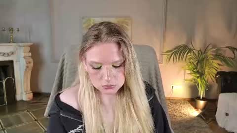 Snapshot of jes_solar chatting on July 31, 9:14 pm jes_solar online show from July 31, 9:14 pm