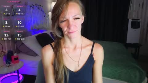 jesica_moon_peachy online show from November 15, 1:36 am