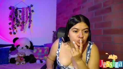 Snapshot of jesiica_bunny chatting on November 6, 10:10 pm Jessi online show from November 6, 10:10 pm
