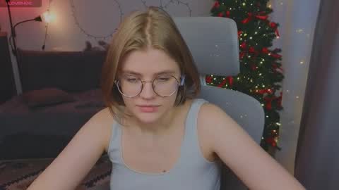  JessieVibes online show from December 17, 12:11 pm