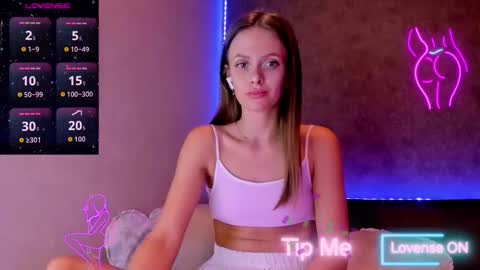 Snapshot of jess_kahawaty chatting on September 16, 1:17 am Jess online show from September 16, 1:17 am