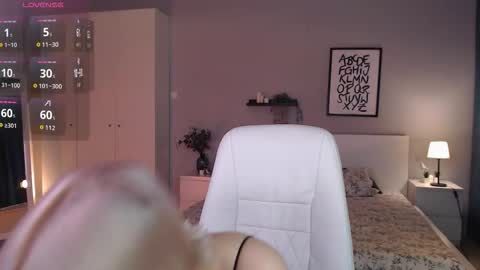 Jess online show from October 14, 7:42 am