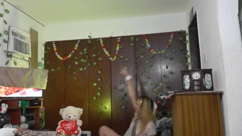 Jessica online show from January 15, 6:44 pm