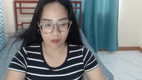 Jessa online show from May 18, 4:07 am