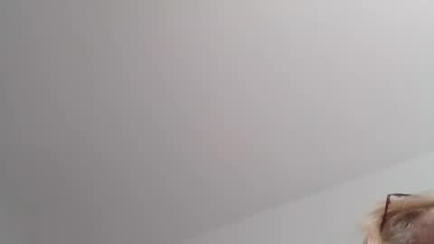 Snapshot of jessandsilverfox61 chatting on November 1, 9:22 am jessandsilverfox61 online show from November 1, 9:22 am