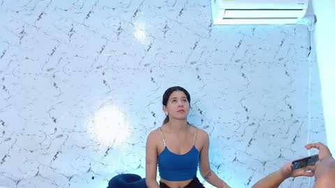 Hello we are Jesse and Dante. online show from October 5, 5:50 am