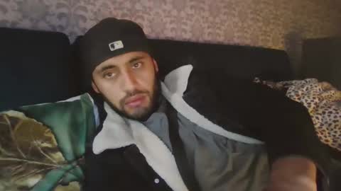 Snapshot of jessepickman chatting on December 5, 8:27 pm Angel Demon online show from December 5, 8:27 pm