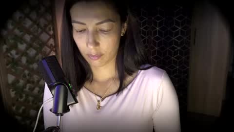 Jessica Gomez online show from April 16, 3:51 am