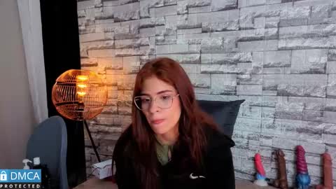 Snapshot of jessi_walker chatting on December 15, 3:11 am Jessi online show from December 15, 3:11 am