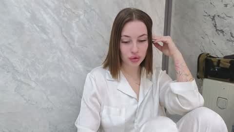 Snapshot of jessica_hanson chatting on November 15, 5:16 am Jessy online show from November 15, 5:16 am