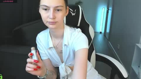 Jessica Jensen online show from June 3, 9:23 am