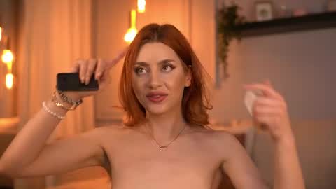 JessicaRabbit online show from June 15, 6:32 pm