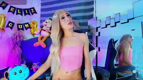 jessica_tan online show from June 16, 6:27 am