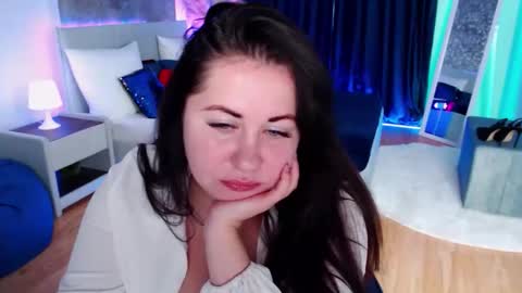 jessicaevanse online show from November 15, 7:05 am