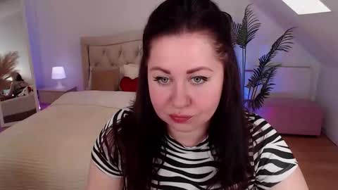 Snapshot of jessicaevanse chatting on May 23, 7:35 am jessicaevanse online show from May 23, 7:35 am