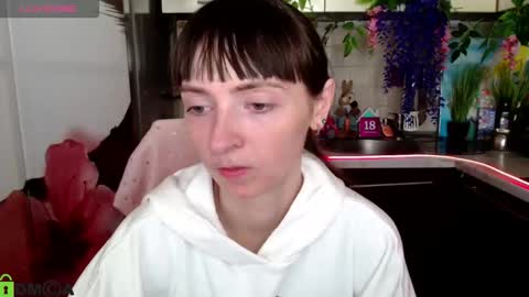 jessicaforris online show from March 17, 8:17 am