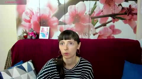 jessicaforris online show from July 3, 7:04 am