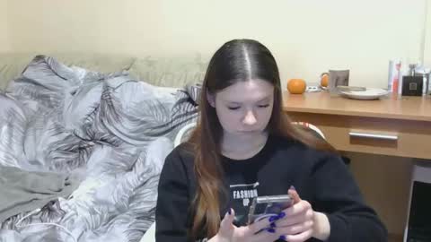 jessicaholland1 online show from April 29, 10:27 pm