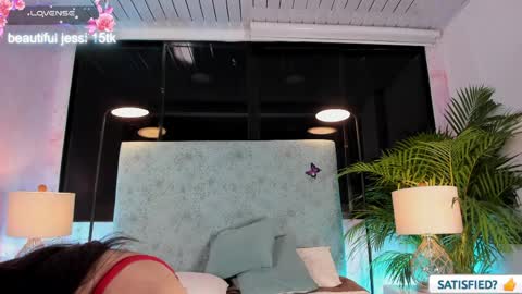 JESSI AND NAOMI online show from May 2, 1:54 am