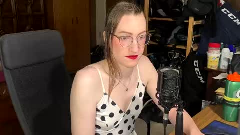 Jessica Starla online show from April 29, 10:16 pm