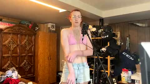 Snapshot of jessicastarla chatting on June 16, 8:00 pm Jessica Starla online show from June 16, 8:00 pm