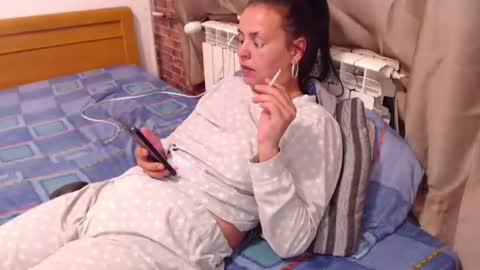 jessiestar3 online show from June 14, 2:57 am