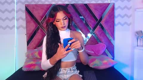 Snapshot of jessika_rabbits chatting on February 25, 2:03 am JESS online show from February 25, 2:03 am