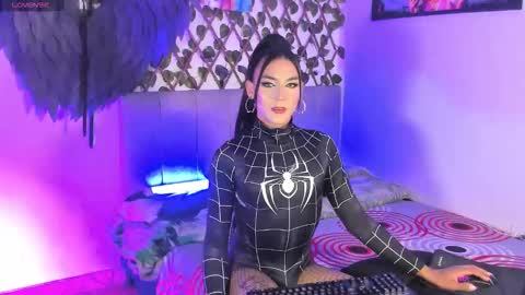 Snapshot of jessika_rabbits chatting on October 29, 5:20 am JESS online show from October 29, 5:20 am