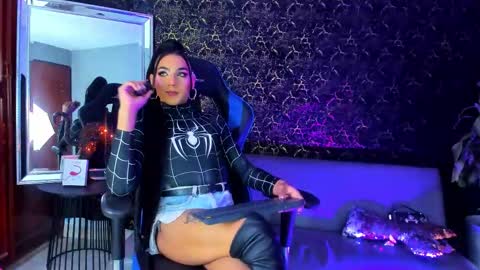 Snapshot of jessika_rabbits chatting on November 6, 5:30 am JESS online show from November 6, 5:30 am