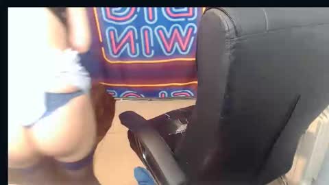 Snapshot of jessikaalba chatting on January 9, 10:20 pm Victoria online show from January 9, 10:20 pm