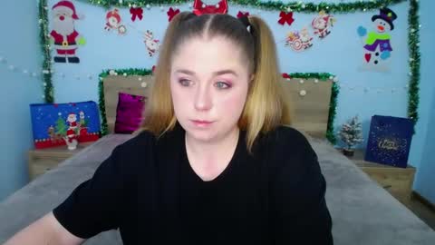 Snapshot of jessikadaniels chatting on December 12, 7:30 am Jess online show from December 12, 7:30 am